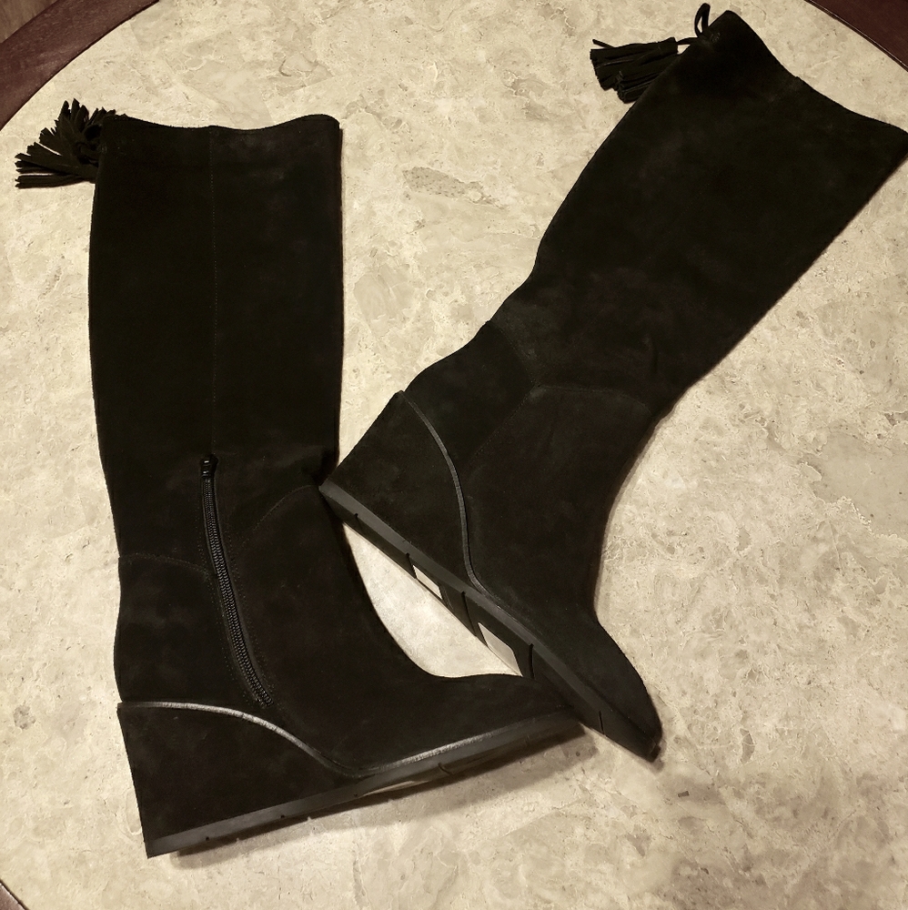 Antonio Melani Brand New Black Suede Boots